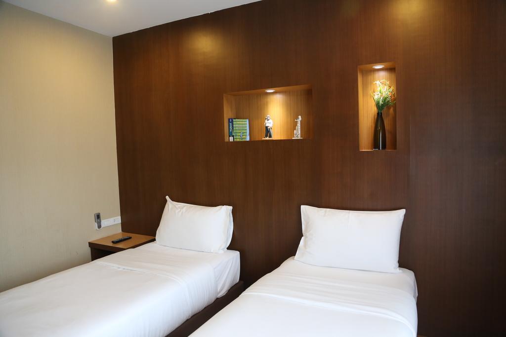 Tree Hug Home Patong Экстерьер фото
