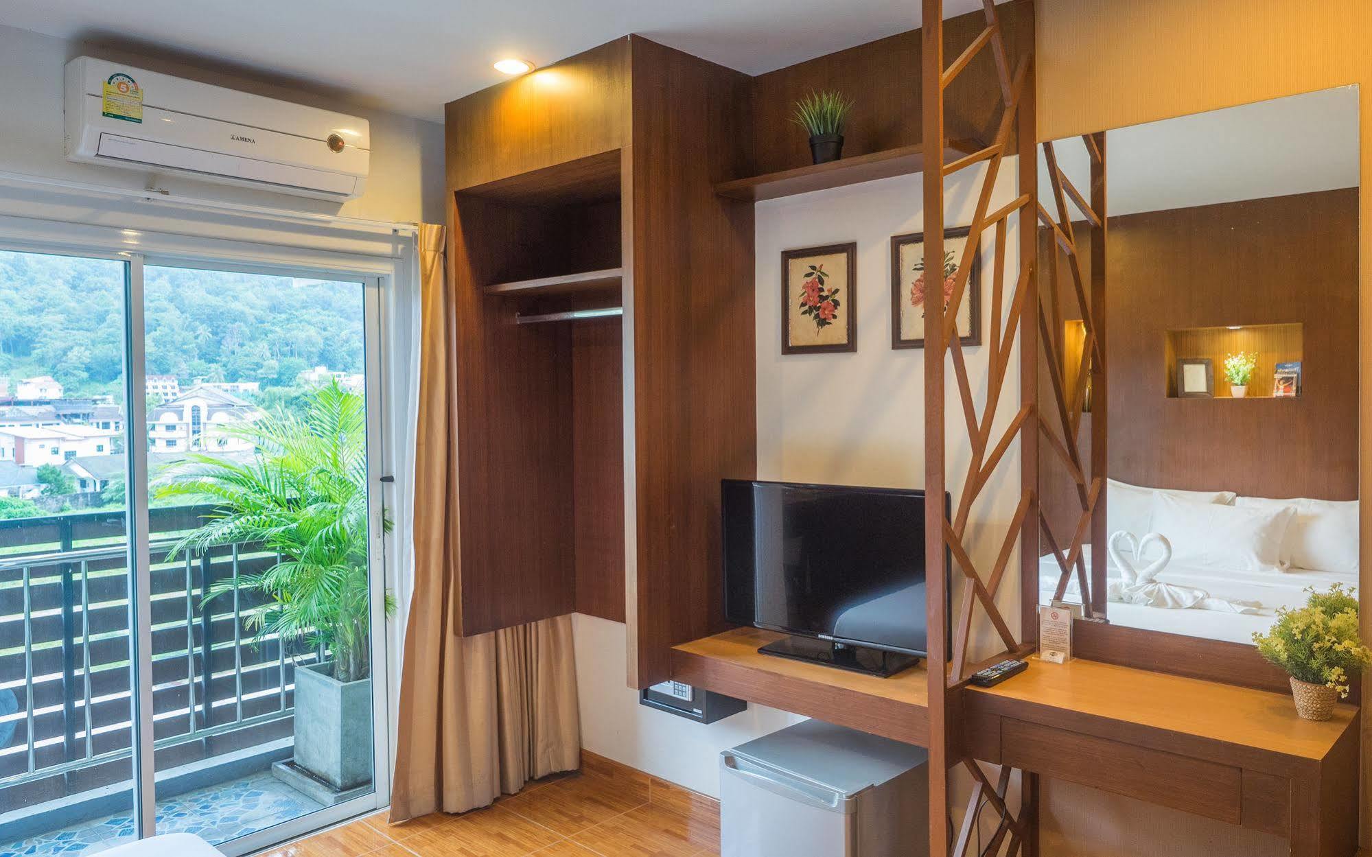 Tree Hug Home Patong Экстерьер фото